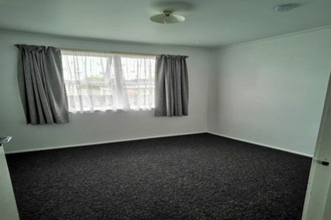 Photo of property in 4 Marybeth Place, Rosehill, Papakura, 2113