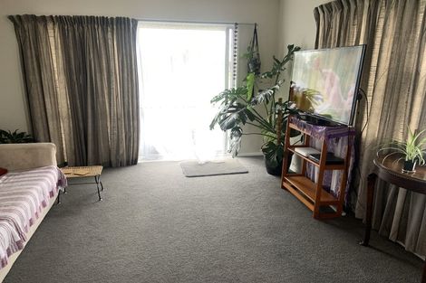 Photo of property in 8 First Avenue, Glenbrook, 2681