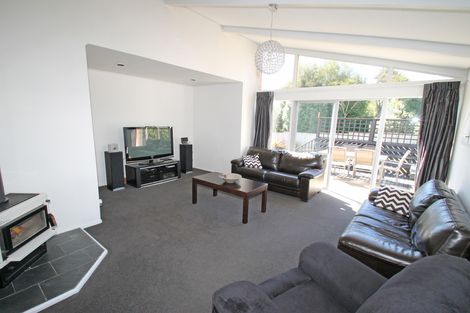 Photo of property in 7 Kinmont Crescent, Kinmont Park, Mosgiel, 9024