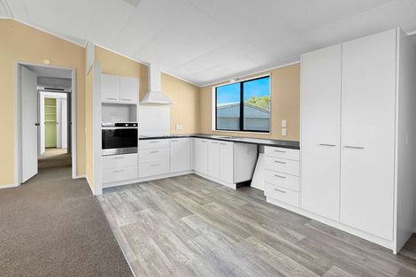 Photo of property in 20 Tiller Close, Kelvin Grove, Palmerston North, 4414