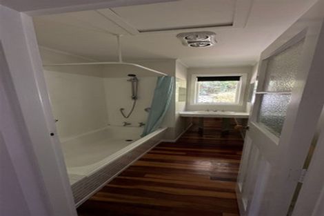 Photo of property in 25 Montreal Grove, Kingston, Wellington, 6021