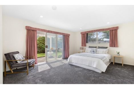 Photo of property in 19 Thornlea Place, Halswell, Christchurch, 8025