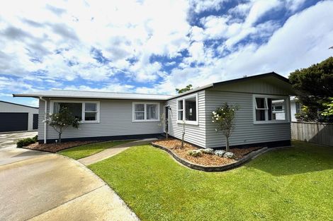 Photo of property in 4 Oban Place, Awapuni, Palmerston North, 4412