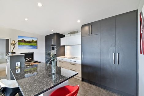 Photo of property in 11 Iles Lane, Cashmere, Christchurch, 8022