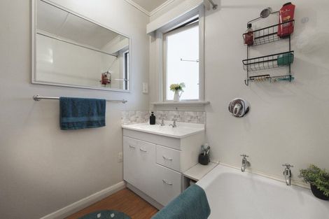 Photo of property in 98 Main Road, Fairfield, Dunedin, 9018