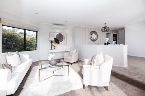 Photo of property in 7 Robina Court, Burswood, Auckland, 2013