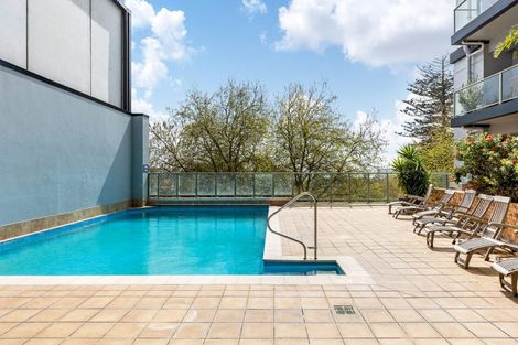 Photo of property in Highgate Towers, 5e/8 Howe Street, Freemans Bay, Auckland, 1011