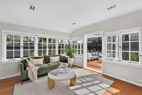 Photo of property in 2 Minnehaha Avenue, Takapuna, Auckland, 0622