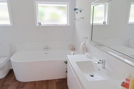 Photo of property in 40 Sunshine Crescent, Kelson, Lower Hutt, 5010