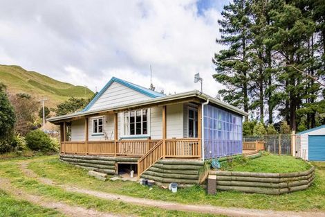 Photo of property in 152 Opaki Kaiparoro Road, Eketahuna, 4994