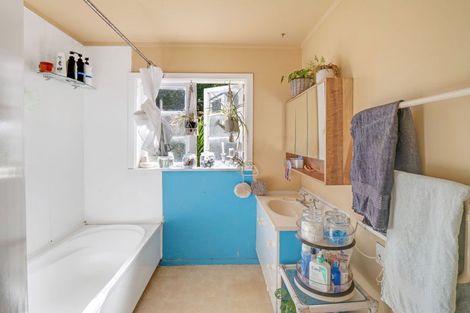 Photo of property in 6 Gibson Street, Aramoho, Whanganui, 4500