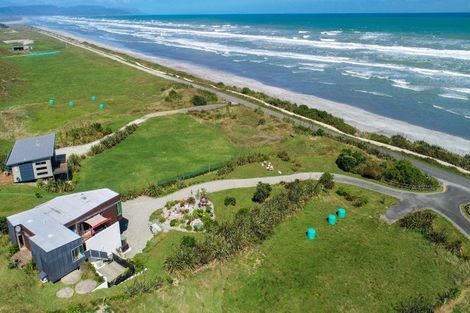 Photo of property in 3/189 Okari Road, Cape Foulwind, Westport, 7892