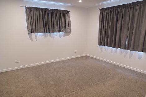 Photo of property in 3a Lesa Annis Place, Henderson, Auckland, 0612
