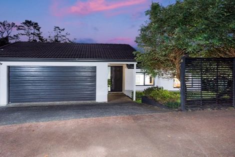 Photo of property in 30 Admirals Court Drive, Greenhithe, Auckland, 0632