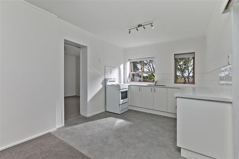 Photo of property in 1/89 Target Road, Totara Vale, Auckland, 0629
