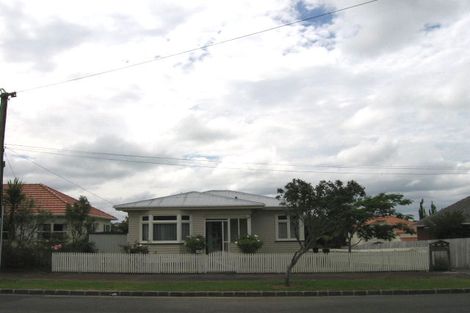 Photo of property in 52b Wainui Avenue, Point Chevalier, Auckland, 1022