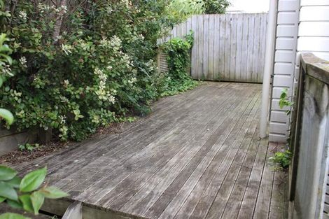 Photo of property in 41 Tiri Tiri Road, Birkdale, Auckland, 0626
