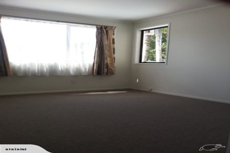 Photo of property in 28 Urlich Drive, Ranui, Auckland, 0612