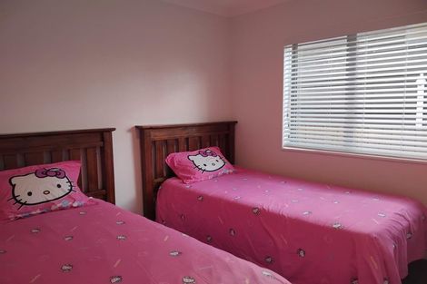 Photo of property in 30a Elliot Street, Howick, Auckland, 2014