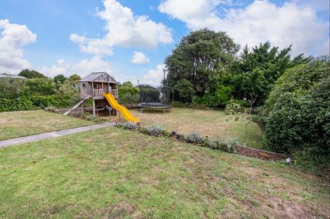 Photo of property in 11 Howden Street, Waiuku, 2123