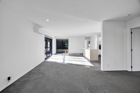 Photo of property in 8 Gladstone Street, Hawera, 4610