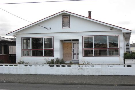 Photo of property in 107 Rongotai Road, Kilbirnie, Wellington, 6022