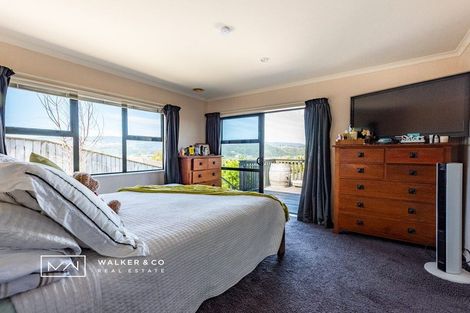 Photo of property in 16 Kirton Drive, Riverstone Terraces, Upper Hutt, 5018