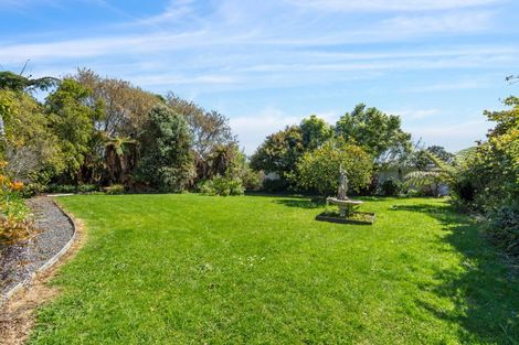 Photo of property in 17 Kimberley Road, Levin, 5571