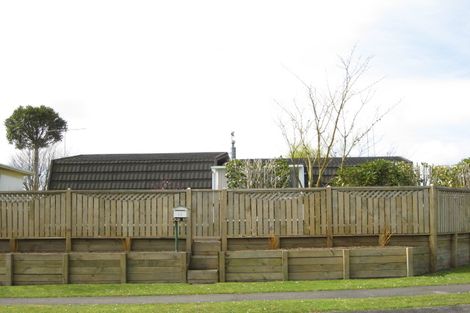 Photo of property in 27 Towai Street, Inglewood, 4330