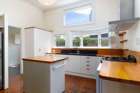 Photo of property in 358 Trafalgar Square, Nelson, 7010