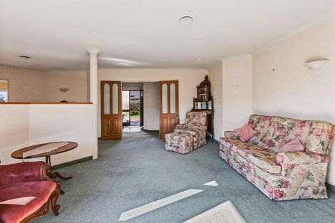 Photo of property in 11 Belgrave Place, Taradale, Napier, 4112