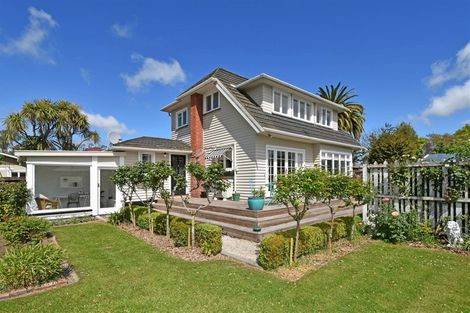 Photo of property in 8 Norwood Street, Beckenham, Christchurch, 8023