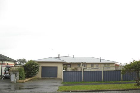 Photo of property in 74 Nichol Street, Heidelberg, Invercargill, 9812