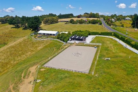Photo of property in 167 Henwood Road, Paraite, New Plymouth, 4372