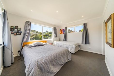 Photo of property in 34 Bassett Road, Johnsonville, Wellington, 6037