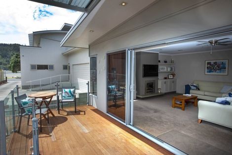 Photo of property in 509b Beach Road, Whangamata, 3620