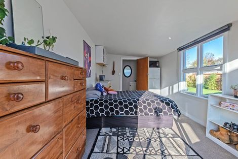 Photo of property in 8 Tenby Place, Avondale, Christchurch, 8061