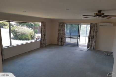 Photo of property in 2/2 Busby Place, Havelock North, 4130