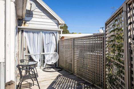 Photo of property in 129 Lemon Street, New Plymouth, 4312