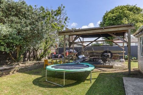 Photo of property in 12 Avro Place, Mangere, Auckland, 2022