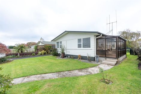 Photo of property in 10 Katherine Place, Melville, Hamilton, 3206