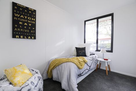 Photo of property in 4/7 Barneys Farm Road, Clendon Park, Auckland, 2103