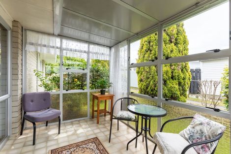 Photo of property in 2a Hunter Street, Dannevirke, 4930