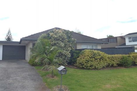 Photo of property in 2/66 Takutai Avenue, Half Moon Bay, Auckland, 2012