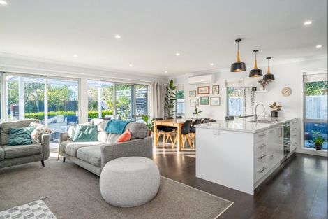 Photo of property in 16 Flaxgrove Place, Parklands, Christchurch, 8083