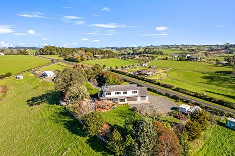Photo of property in 162 White Road, Hunua, Papakura, 2583