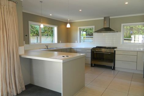 Photo of property in 3 Kahurangi Heights, Aotea, Porirua, 5024