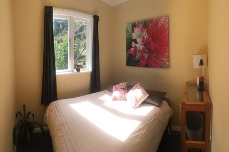 Photo of property in 40 Jackson Street, Island Bay, Wellington, 6023