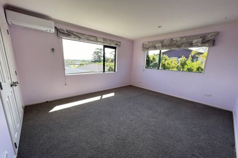 Photo of property in 26 Ballymore Drive, Pinehill, Auckland, 0632