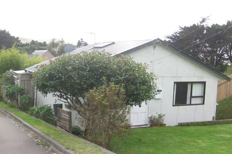 Photo of property in 33 Cunliffe Street, Johnsonville, Wellington, 6037